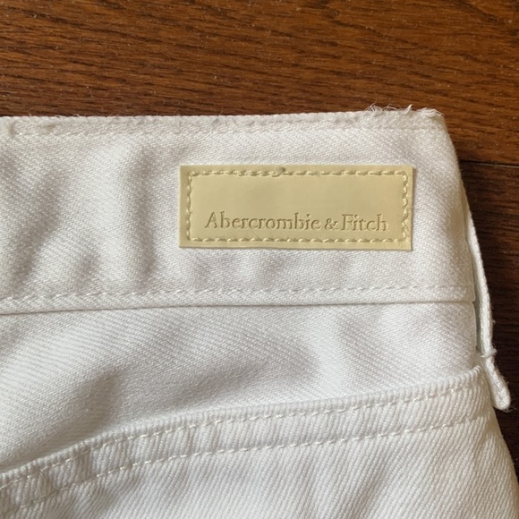 ABERCROMBIE & Fitch Size 28 Womens White Jean Distressed Shorts Cutoff - Picture 5 of 9